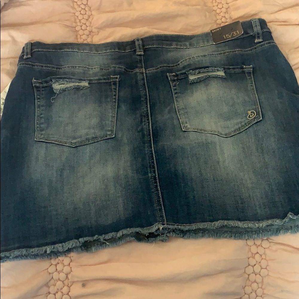 Jean Skirt - Picture 2 of 2